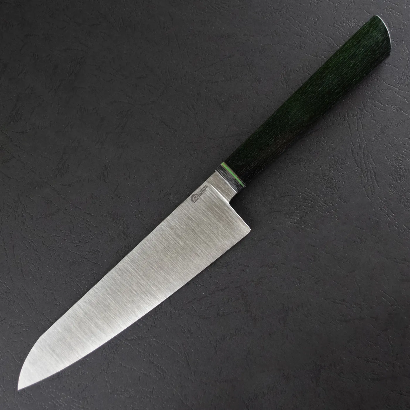 Фото Шеф-нож Quorus 180 Elmax на официальном сайте производителя QUORUS