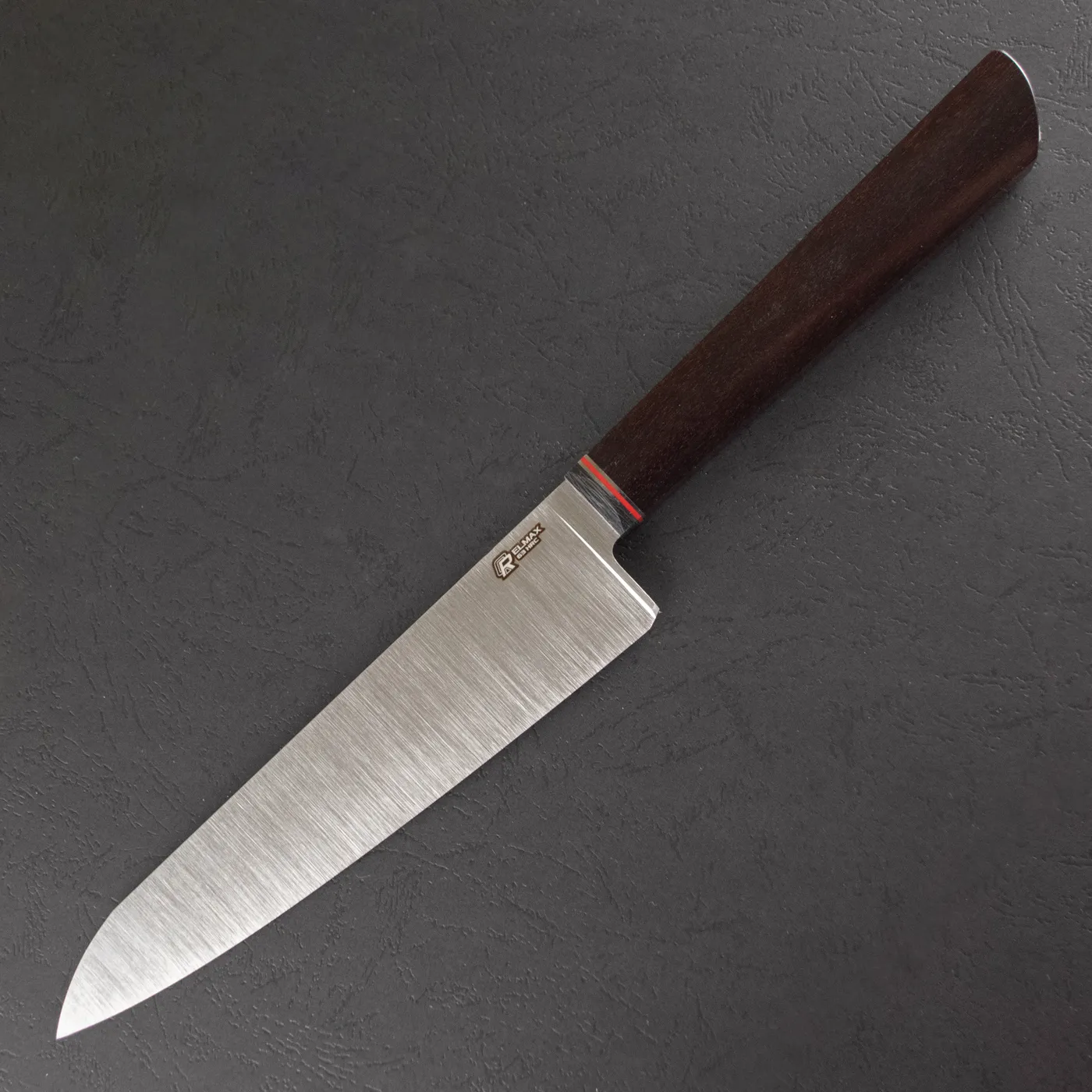 Фото Шеф-нож Quorus 180 Elmax на официальном сайте производителя QUORUS