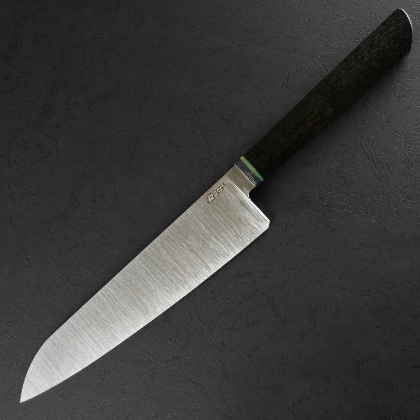 Фото Шеф-нож Quorus 200 Elmax на официальном сайте производителя QUORUS