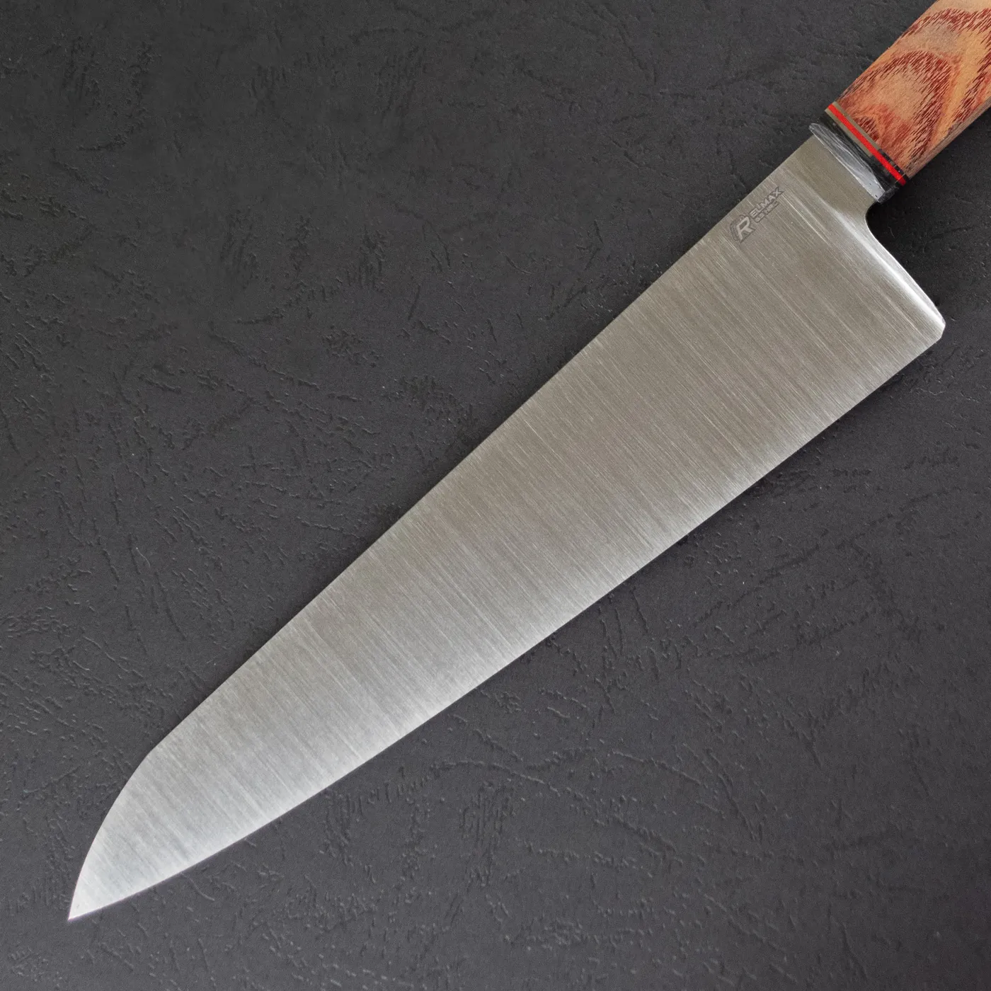 Фото Шеф-нож Quorus 220 Elmax на официальном сайте производителя QUORUS