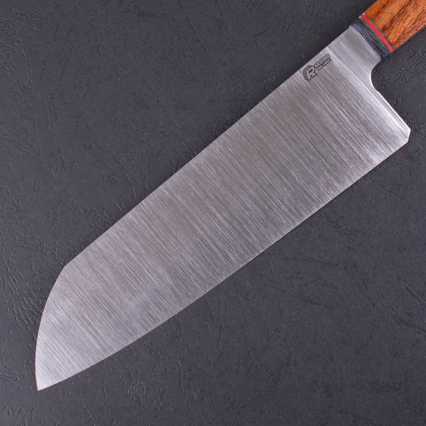 Фото Нож Сантоку Quorus 180 М398 на официальном сайте производителя QUORUS