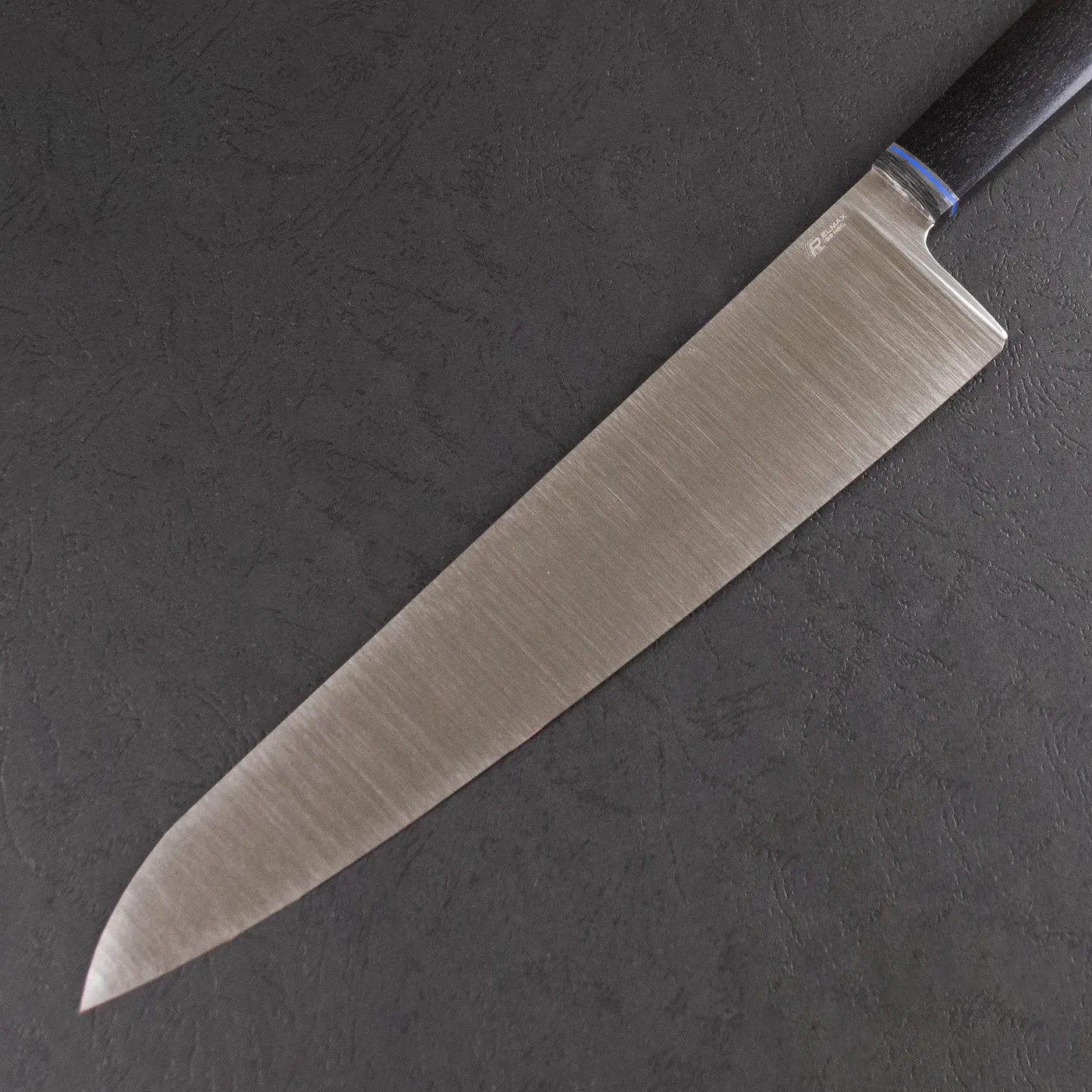 Фото Шеф-нож Quorus 240 Elmax на официальном сайте производителя QUORUS