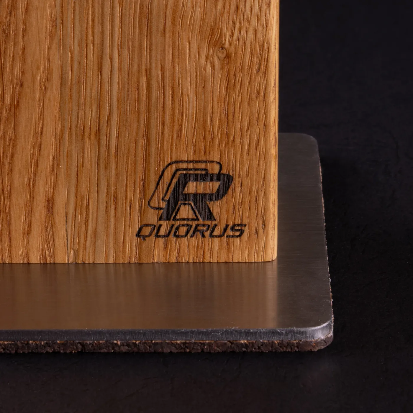 Фото Магнитный держатель "Дуб светлый" 6 ножей на официальном сайте производителя QUORUS