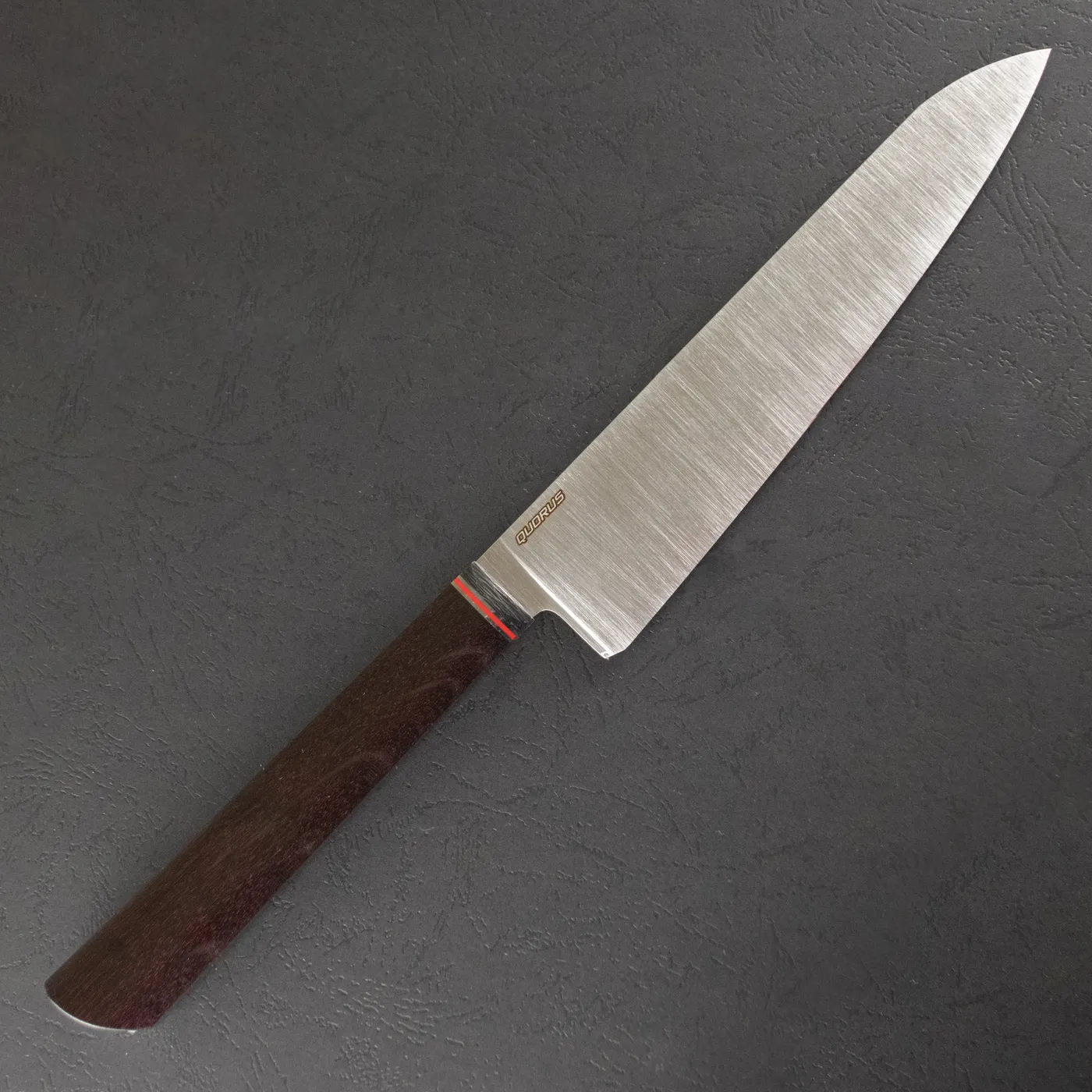 Фото Шеф-нож Quorus 180 Elmax на официальном сайте производителя QUORUS