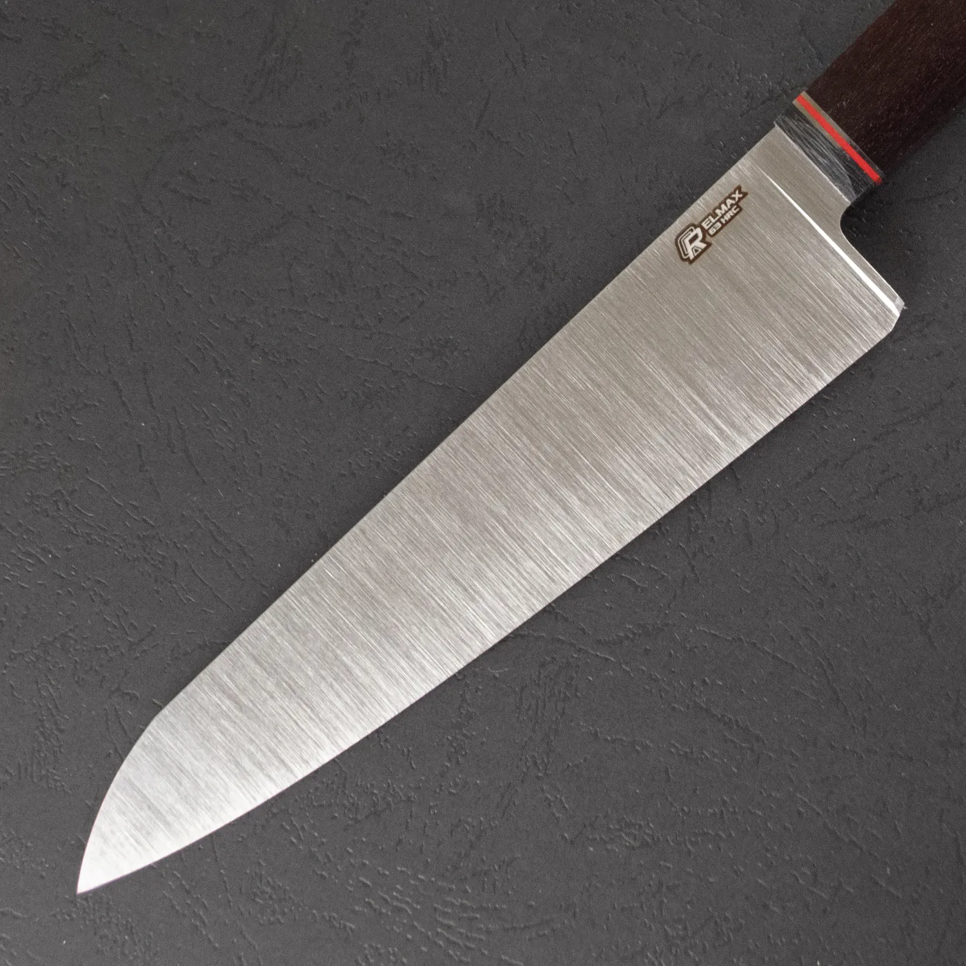 Фото Шеф-нож Quorus 180 Elmax на официальном сайте производителя QUORUS