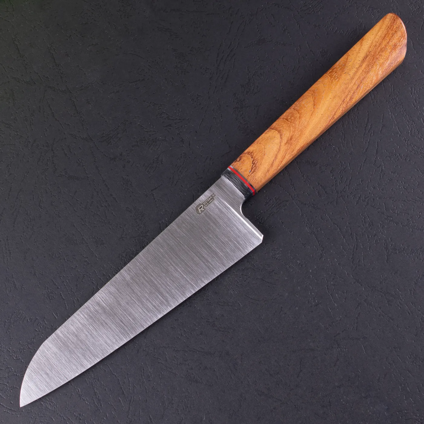 Фото Шеф-нож Quorus 160 Elmax на официальном сайте производителя QUORUS