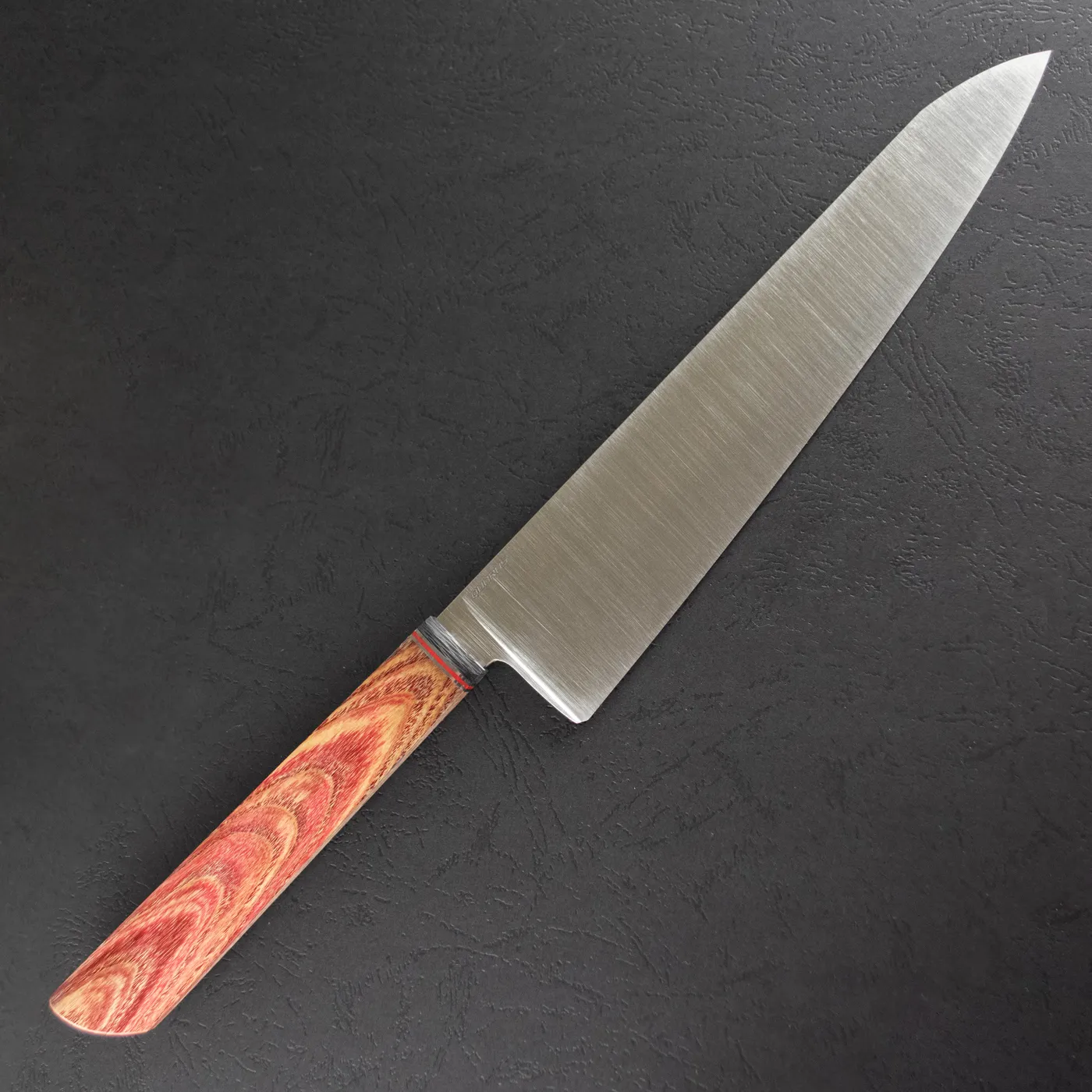 Фото Шеф-нож Quorus 220 Elmax на официальном сайте производителя QUORUS