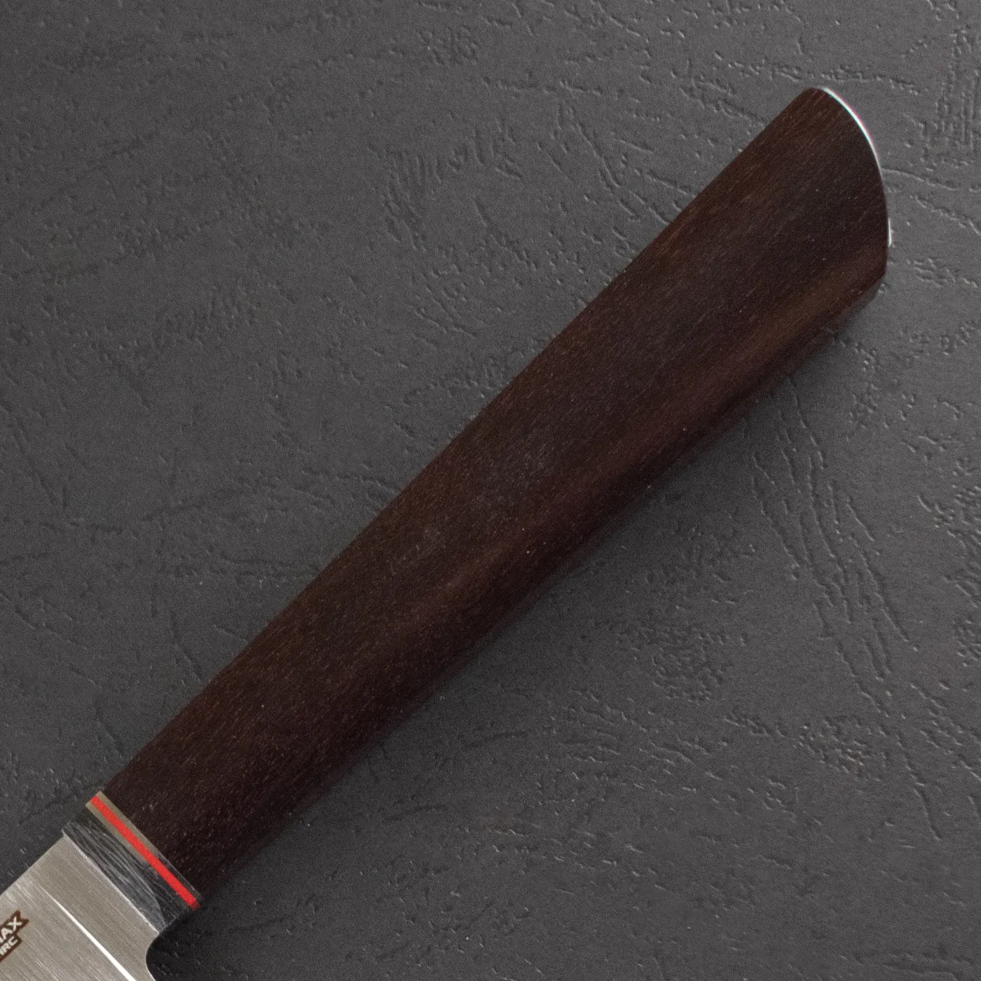 Фото Шеф-нож Quorus 180 Elmax на официальном сайте производителя QUORUS