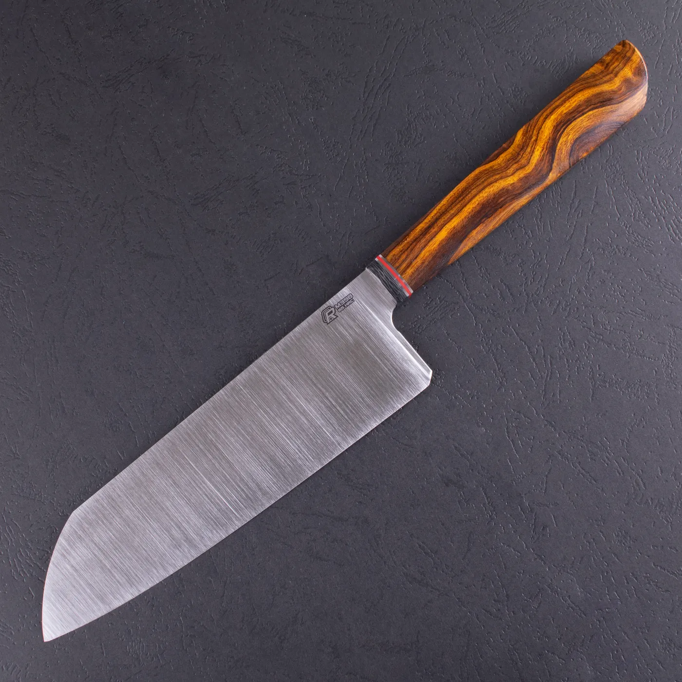 Фото Нож Сантоку Quorus 180 М398 на официальном сайте производителя QUORUS