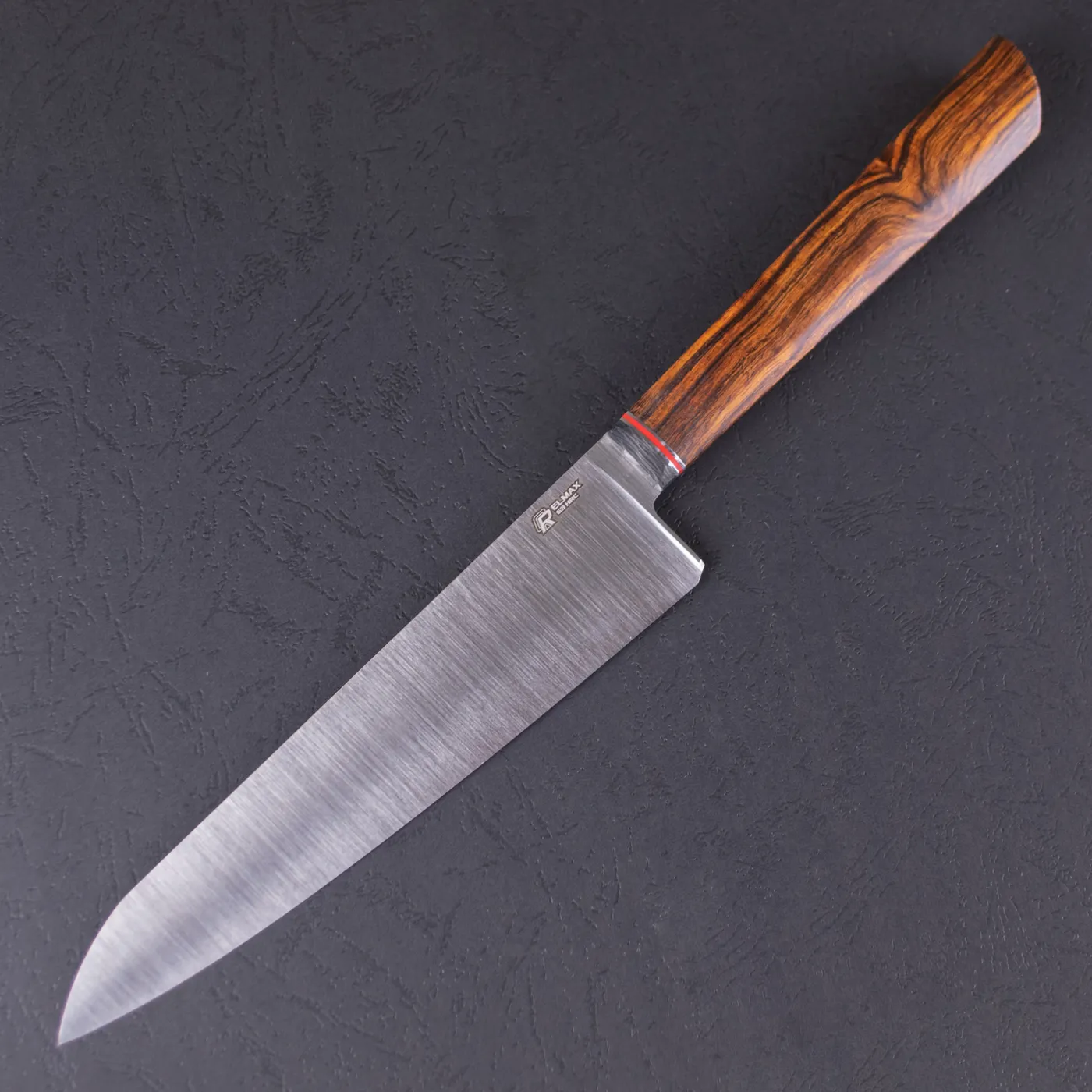 Фото Шеф-нож Quorus 180 Elmax на официальном сайте производителя QUORUS