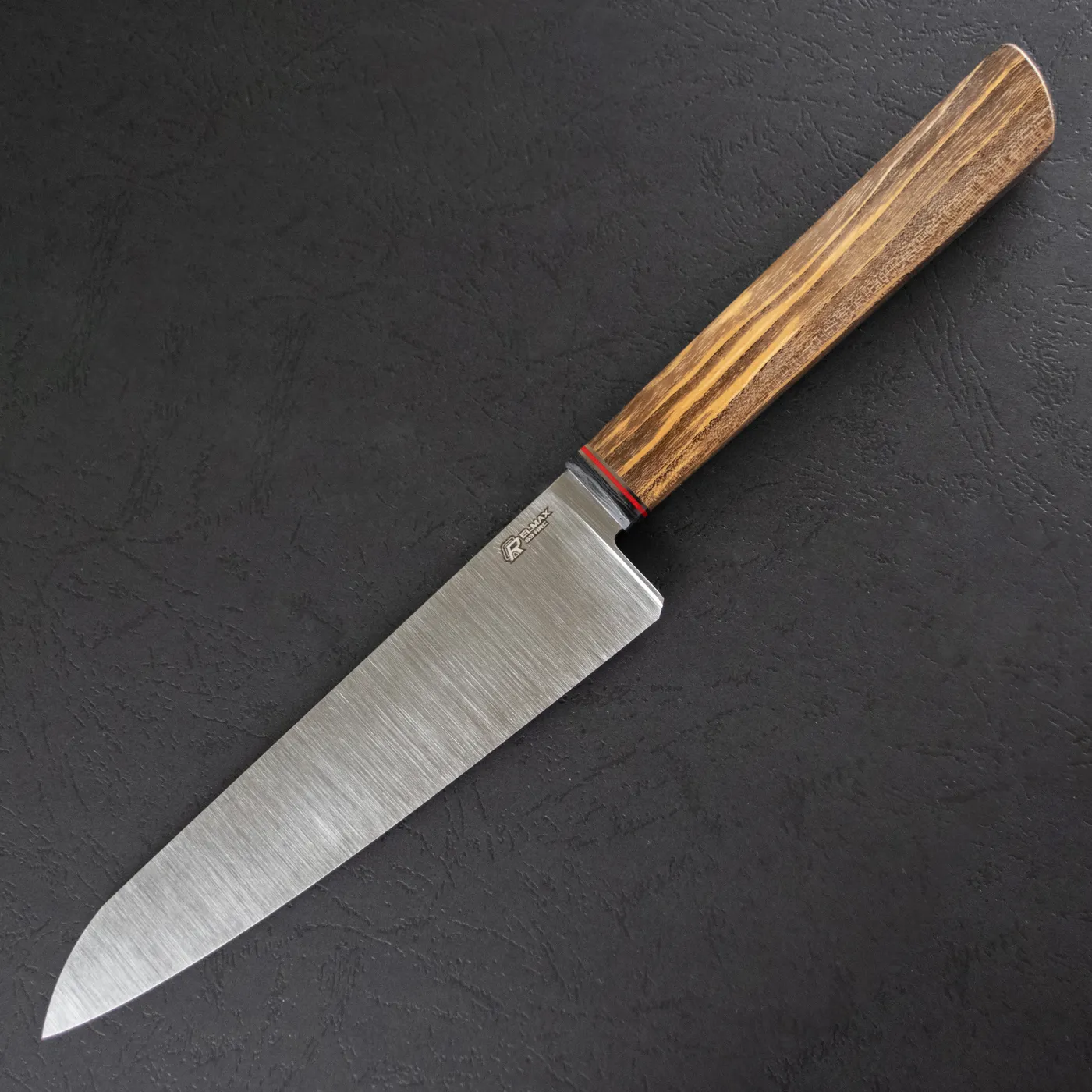 Фото Шеф-нож Quorus 180 Elmax на официальном сайте производителя QUORUS