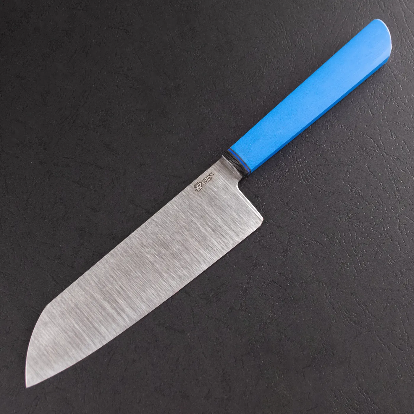 Фото Нож Сантоку Quorus 180 Elmax на официальном сайте производителя QUORUS