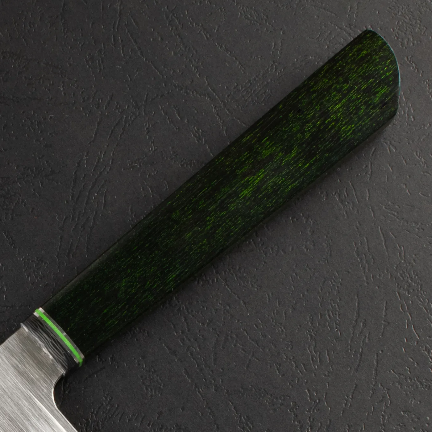 Фото Нож Сантоку Quorus 200 Elmax на официальном сайте производителя QUORUS