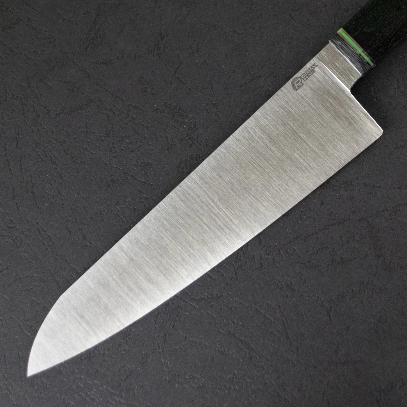 Фото Шеф-нож Quorus 180 Elmax на официальном сайте производителя QUORUS